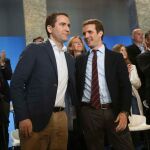 Teodoro García Egea junto al presidente nacional del PP, Pablo Casado. LA RAZÓN