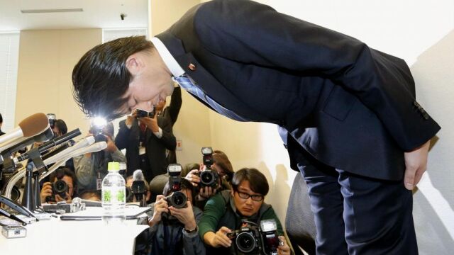 Kensuke Miyazaki pide disculpas por su «comportamiento inadecuado»