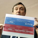 El portavoz popular en el Congreso, Rafael Hernando, durante la rueda de prensa posterior a la reunión de la Junta de Portavoces celebrada hoy en la Cámara Baja.