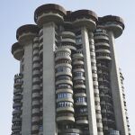 Vista del inmueble con su peculiar arquitectura.