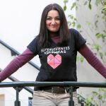Macarena García tiene 46 años y ha pasado la mitad de su vida viviendo con un maltratador. Ahora es otra: ha adelgazado 17 kilos y los ojos le vuelven a brillar