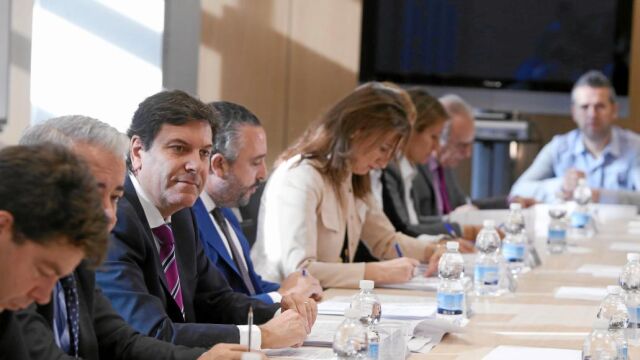 El consejero de Empleo, Carlos Fernández Carriedo, preside el Consejo Regional de Economía Social