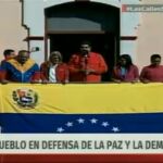 Maduro, en el balcón del Palacio de Miraflores, en una imagen de la televisión venezolana.