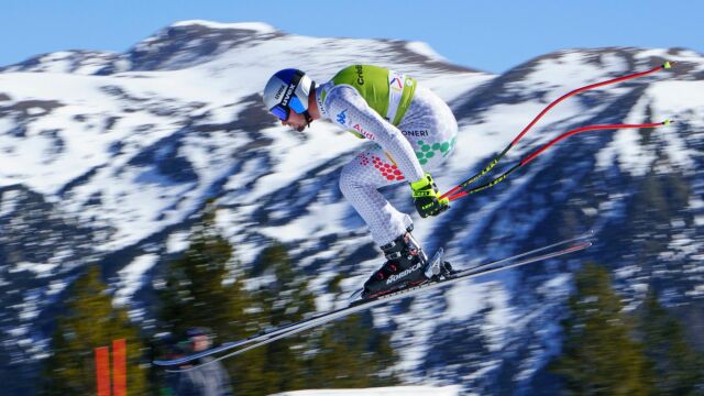 Dominik Paris “volando” durante los entrenamientos oficiales de descenso / Ski Paradise