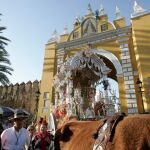 Carreta del simpecado de la hermandad del Rocío de la Macarena / Foto: Manuel Olmedo