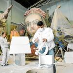 Uno de los talleres localizados en la Ciudad del Artista Fallero | David Jar
