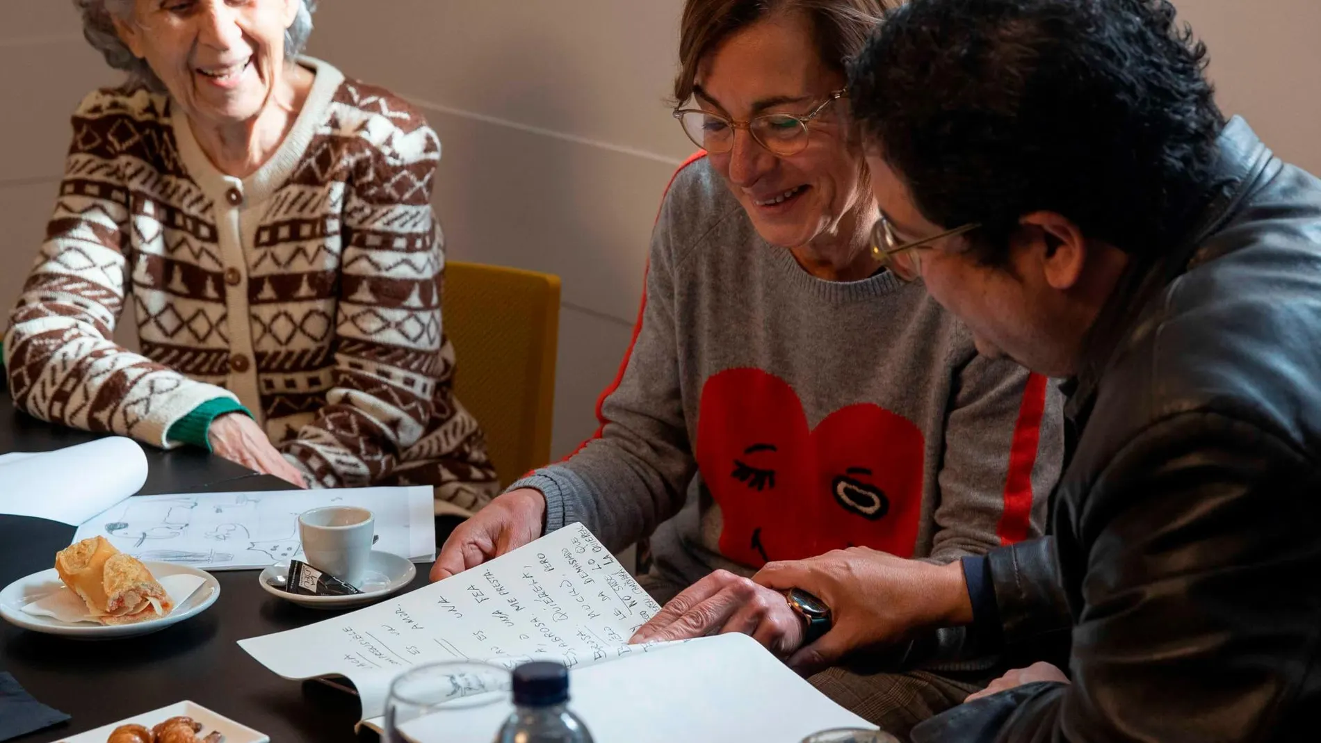 Asun Carandell, Julia Goytisolo y David Castillo, ayer, en Barcelona