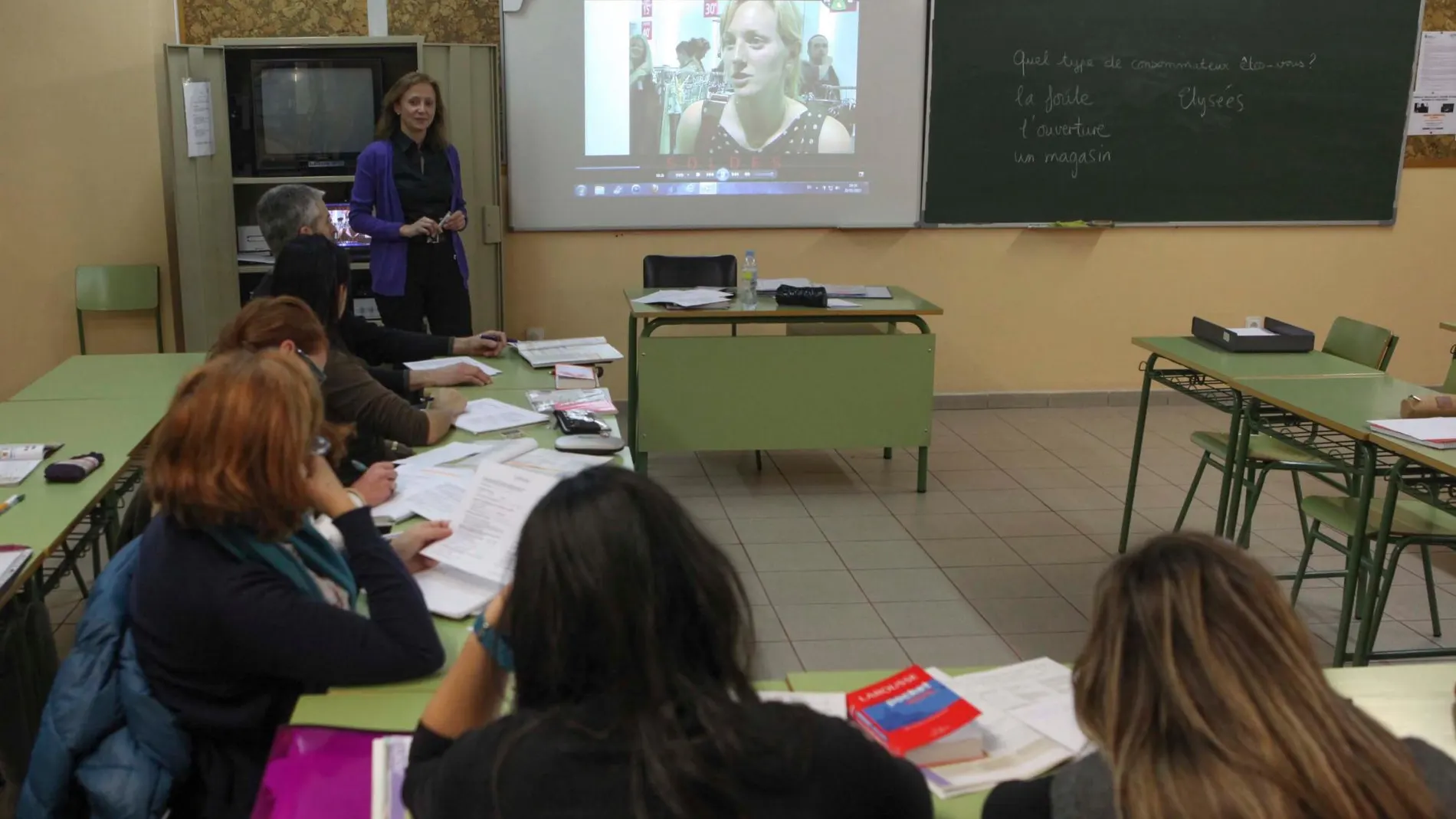Clase en una de las aulas de la Escuela Oficial de Idiomas de Valladolid