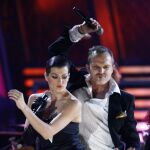 La actuación de Bimba y Miguel Bosé, interpretando «Como un lobo» (2007), fue alabada por público y crítica