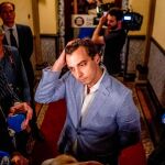 Thierry Baude, líder del populista Foro por la Democracia (FvD) atiende a la prensa en La Haya. Foto: Efe
