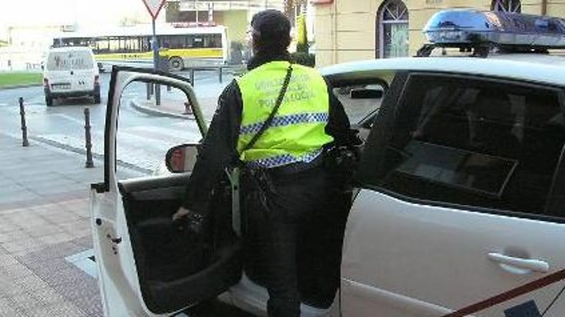 Detenido por intentar matar a su exsuegro y a la hija de éste en Bermeo