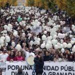 Jesús Candel, alias «Spiriman», encabezando una de las protestas por el conflicto de la sanidad en Granada