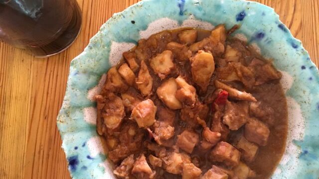 Pulpo con cebolla al estilo del pescador