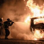 Los manifestantes violentos se habían provisto de cócteles molotov "en grandes cantidades".