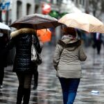 La lluvias acompañarán a los murcianos durante todo el fin de semana, con precipitaciones leves durante la tarde de hoy y mañana. Serán más intensas a partir de la madrugada del domingo al lunes