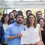 Torpe moción de Podemos que descubre sus carencias