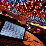 Líneas de código en unos ordenadores