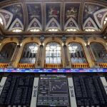 Paneles informativos de la Bolsa de Madrid