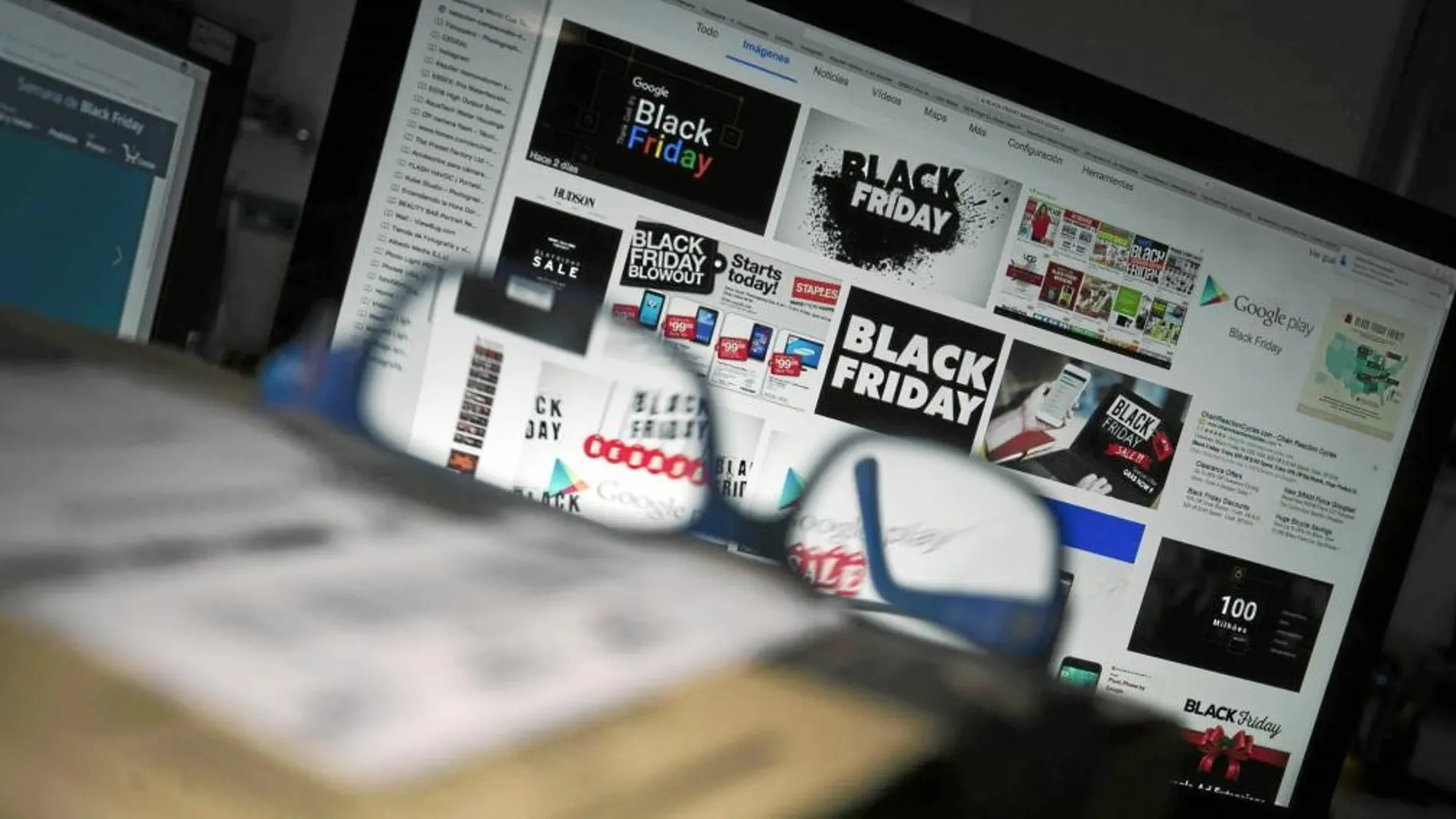 El volumen de compras por internet aumentará hoy hasta un 30 por ciento, según las previsiones