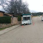 Imagen de la garita que "custodia"el chalet de Iglesias