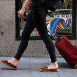 Los propietarios de los pisos turísticos anuncian demandas contra el Ayuntamiento y dicen que seguirán funcionando