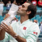 Federer besa el título de Miami