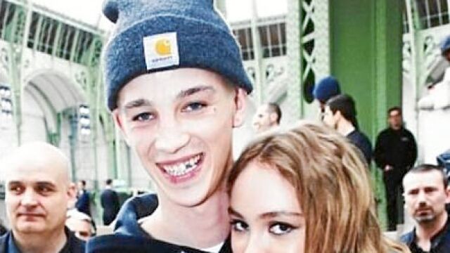 Stymest, de 25, es ocho años mayor que Lily Rose, de 17