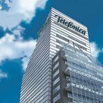 Telefónica negocia su salida de Centroamérica para reducir deuda