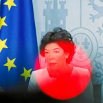 La portavoz del Gobierno Isabel Celaá en una rueda de prensa tras el Consejo de Ministros de los viernes