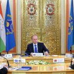 El presidente ruso, Vladimir Putin, ayer durante una reunión celebrada en el Kremlin