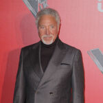 Tom Jones y Priscilla Presley confirman oficialmente su romance