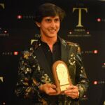 Roca Rey con su III escapulario de Oro
