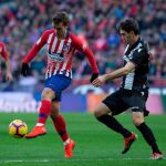 El delantero francés del Atlético de Madrid Antoine Griezmann durante un lance del partido