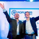 Pablo Casado y Alejandro Fernández ayer en la clausura del congreso de Sitges.