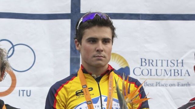 - Noya. Ya fue plata en Londres y ahora aspira a lo máximo en triatlón