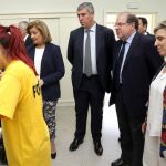 El presidente Herrera, la delegada María José Salgueiro, Fernández Carriedo y De los Mozos acompañan a la ministra Fátima Báñez en su visita a Renault