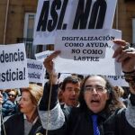 Movilización de jueces y fiscales frente a la sede del Ministerio de Justicia el pasado mes de mayo.