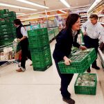 Varios trabajadores de Mercadona, en una imagen de archivo