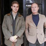 Pepe Luis Vázquez posa en la fotografía con su sobrino Pepe Luis, autor de la entrevista