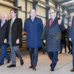 El presidente Juan Vicente Herrera, visita, junto al consejero Suárez-Quiñones y el alcalde de Valencia de Don Juan, Juan Martínez Majo, la empresa «Los Blancos».