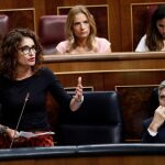 La ministra de Hacienda, María Jesús Montero, durante su intervención en la sesión de control al Gobierno/Foto: Efe