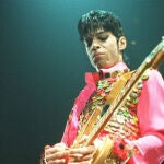 Mayte García sigue necesitando la ‘aprobación’ de Prince para hablar sobre su matrimonio