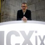 El director francés Laurent Larivière, en el Festival Internacional de Cine de Gijón, donde compite con su primer largometraje: "Je suis un soldat"