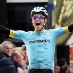 Jakob Fuglsang celebra su victoria en la Lieja-Bastoña-Lieja