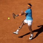 Rafa Nadal se está quedando corto con la derecha