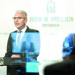 El portavoz del Gobierno andaluz, Miguel Ángel Vázquez