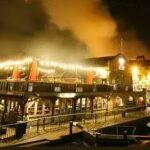 Aparatoso incendio en Mercado de Camden de Londres