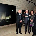 Juan Vicente Herrera, junto a Jesús Julio Carnero, María Josefa García Cirac y Ángel Marcos en la apertura del castillo de Fuensaldaña
