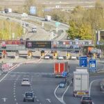 La autopista AP-1 a su paso por el peaje de Castañares