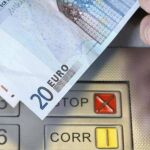 La caída de la morosidad se debió, en su mayor parte, al recorte de los créditos impagados. (Archivo)